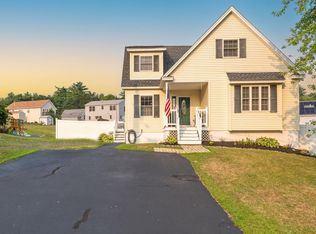 27 Whippoorwill Rdg, Farmington, NH 03835