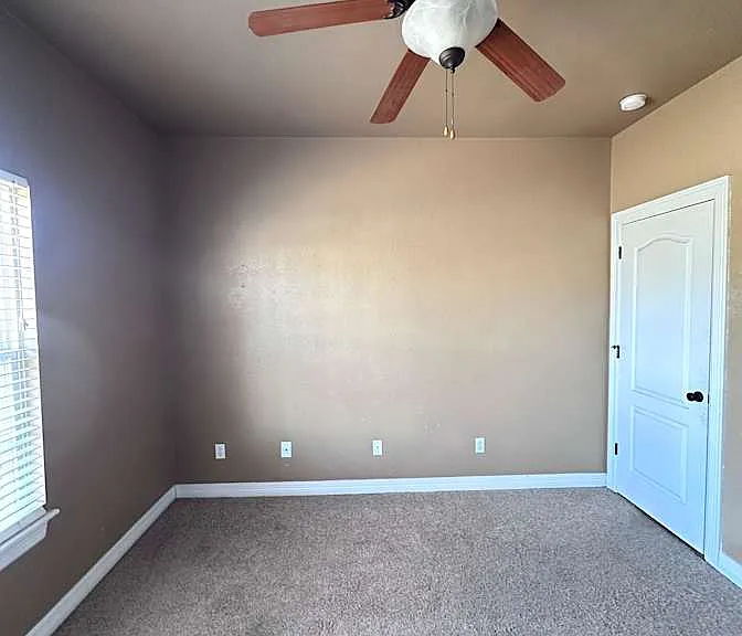 803 N Meadowlands Dr — Photo 17