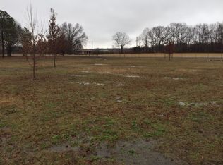 1139 Windy City Rd, Humboldt, TN 38343