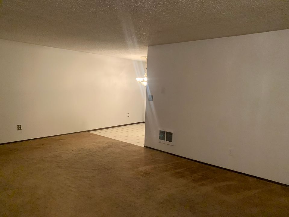 1st image of 12630 42nd Ave NE #A