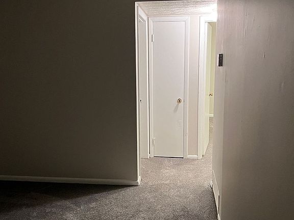 4th image of 2667 Medary Ave