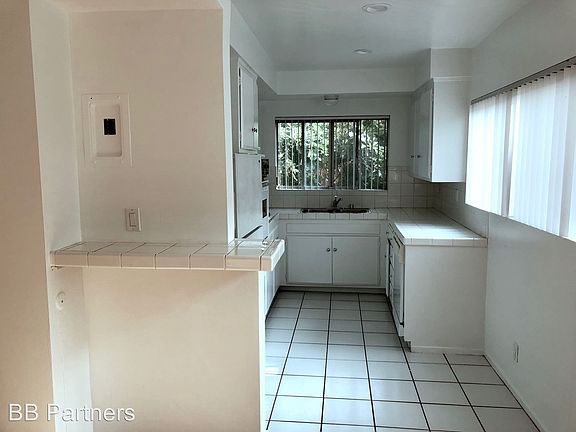 5th image of 8386 Blackburn Ave APT 204