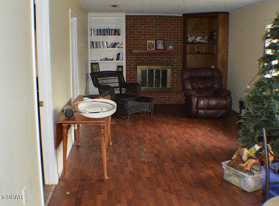 3rd image of 2746 Little John Ln