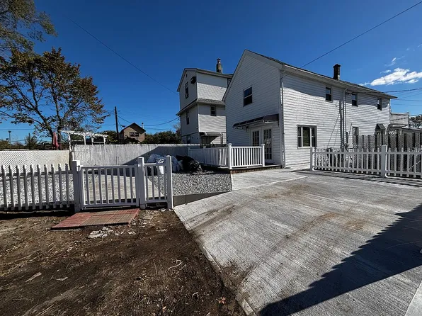 44 Broadway #1, Howard Beach, NY 11414