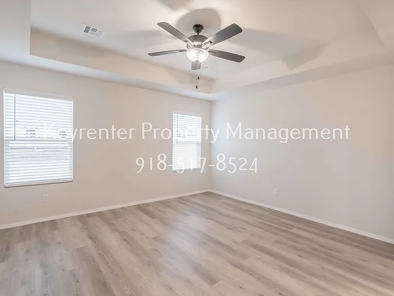 12461 S Lakewood Ave — Photo 14