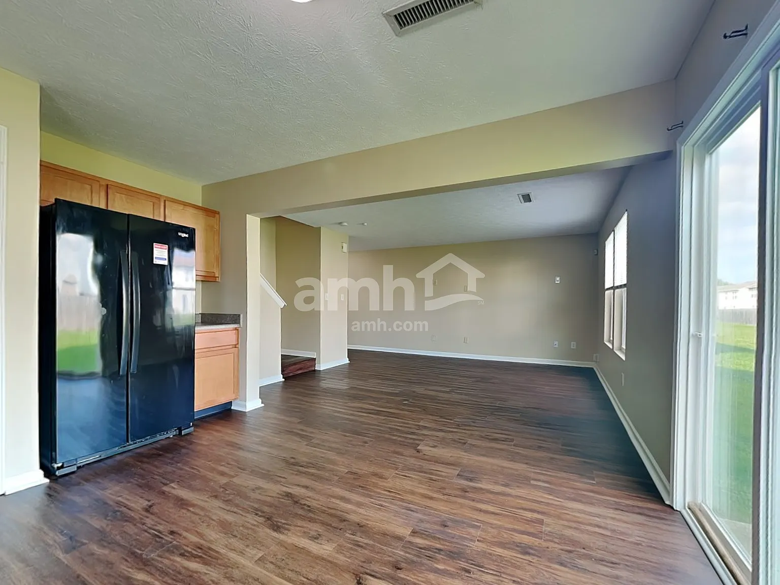 4 bed, 2.5 bath, 1404 sqft, $1,815 — Photo 4