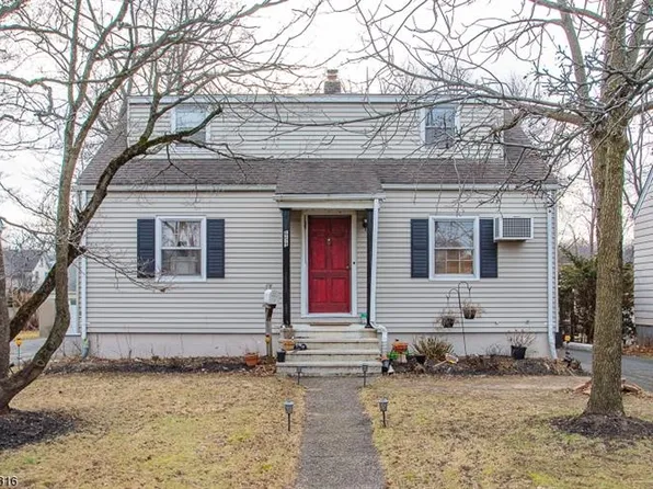 659 Godwin Ave, Midland Park, NJ 07432