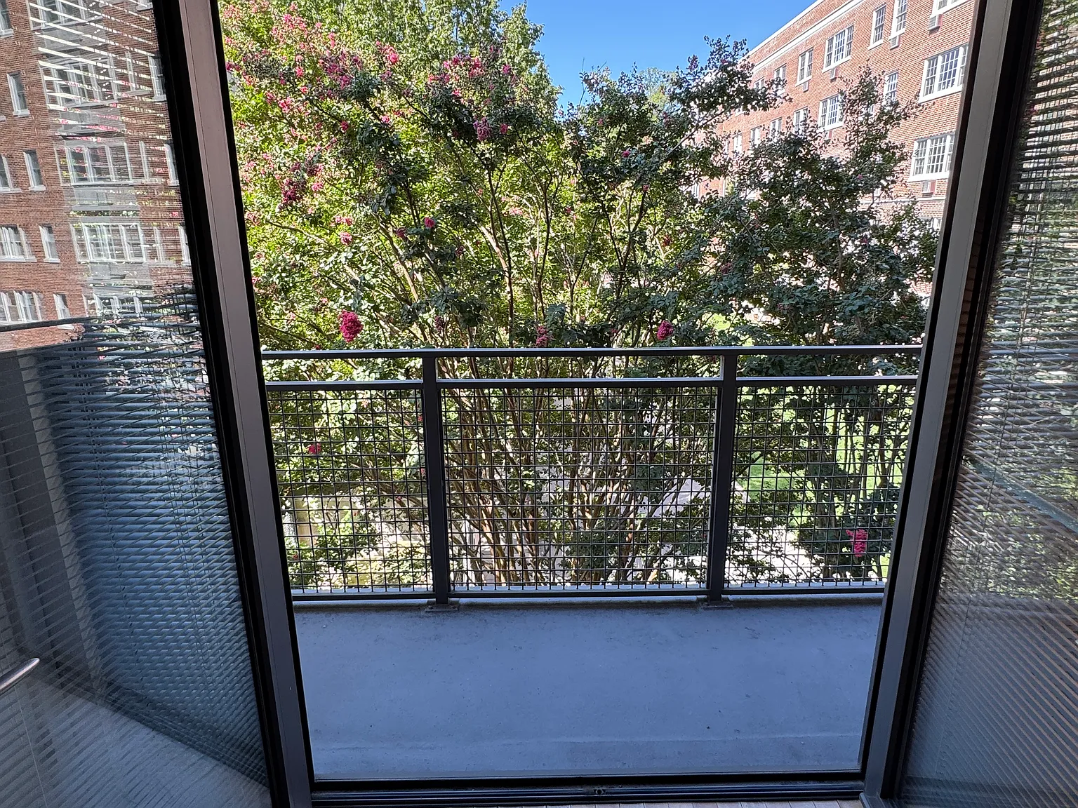 1 bed, 696 sqft, $2,650 — Photo 3
