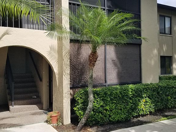 2nd image of 512 Shady Pine Way APT B1
