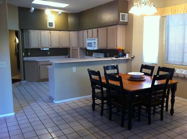 kitchen and breakfast area
