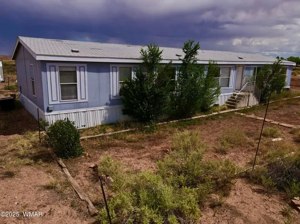 7837 Jacamar Ln, Holbrook, AZ 86025