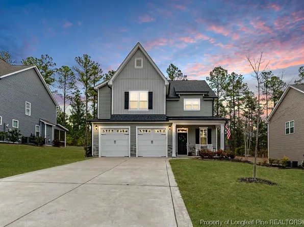 53 Kensington Dr, Spring Lake, NC 28390