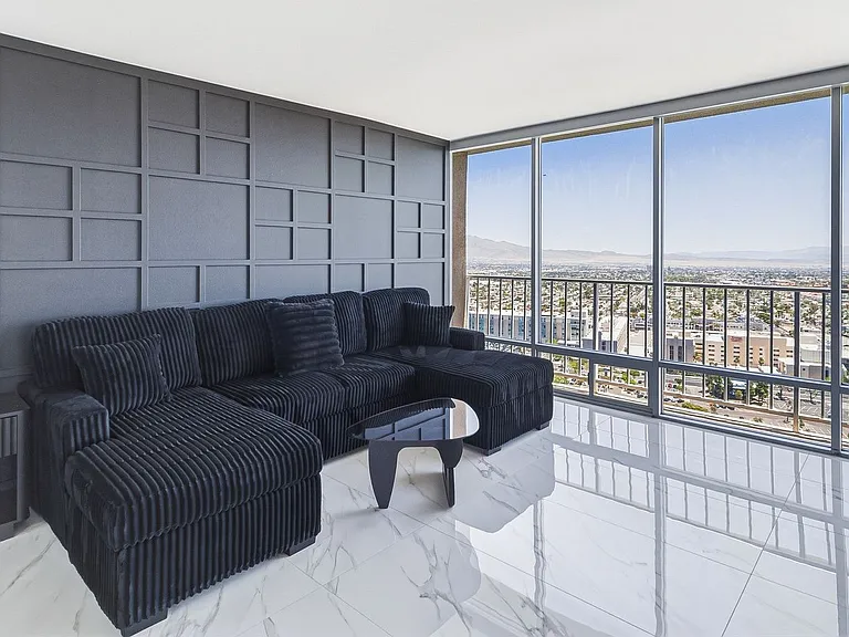 3111 Bel Air Dr #28H — Photo 58
