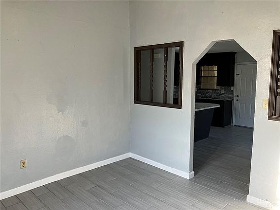 5th image of 205 W San Diego St