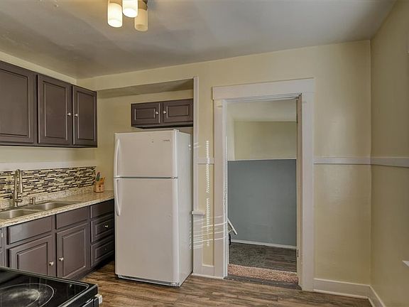5th image of 2158 N Dakota St
