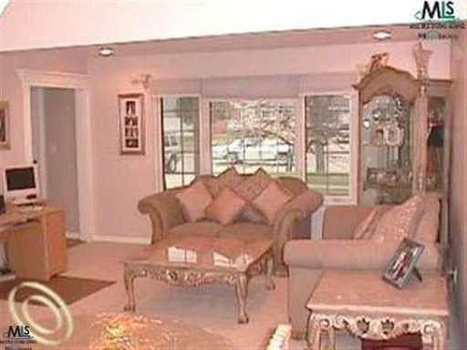 3rd image of 4114 Fox Hill Dr