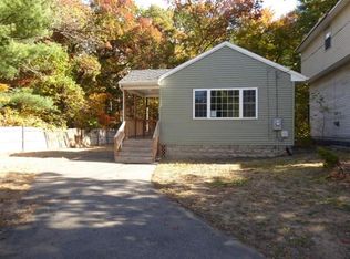 3 Oakwood Ter, Springfield, MA 01109