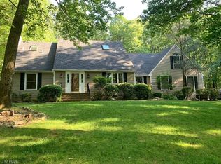 189 Beacon Hill Rd, Washington Township, NJ 07853