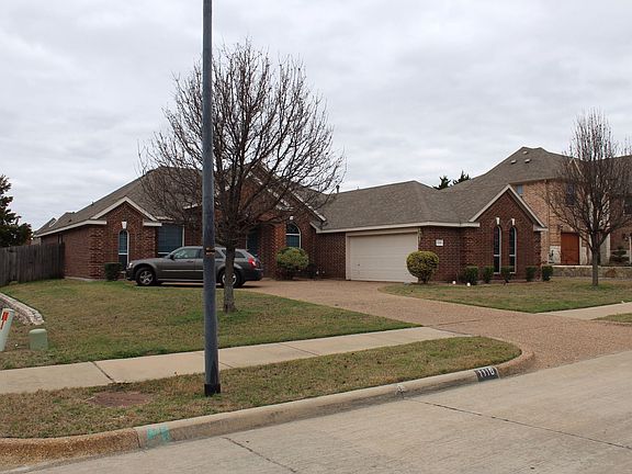 2nd image of 1116 Southlake Dr