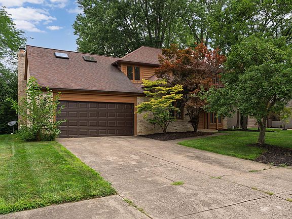 3rd image of 768 Collingwood Dr