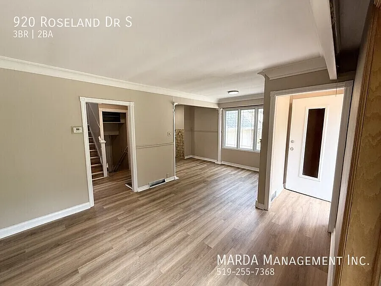 920 Roseland Dr S — Photo 10