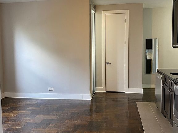 3rd image of 31 E 21st St #F4