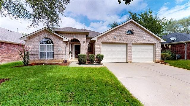 1st image of 3109 Berkshire Ln