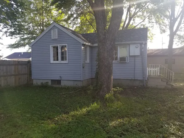 1423 Center St E, Rochester, MN 55906