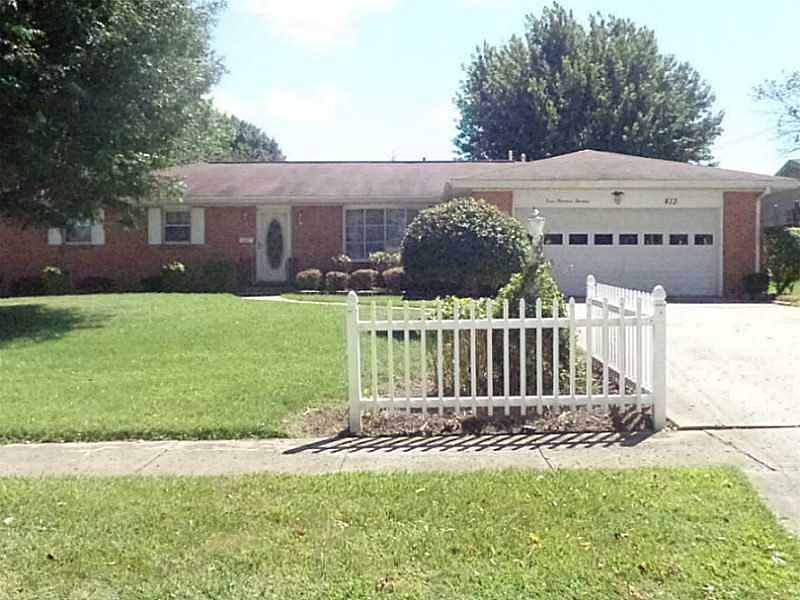 1st image of 413 E Robinwood St