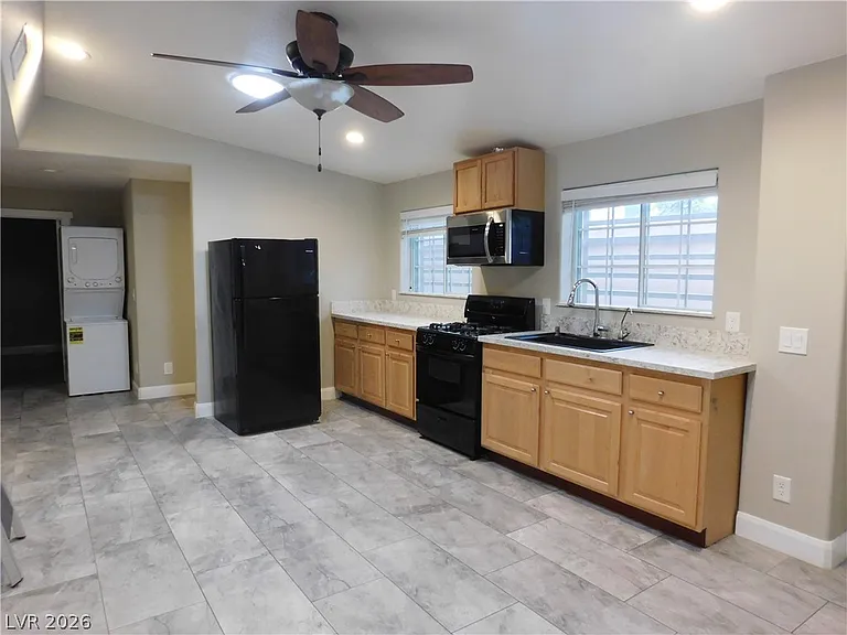 5509 Rock Creek Ln #1 — Photo 5