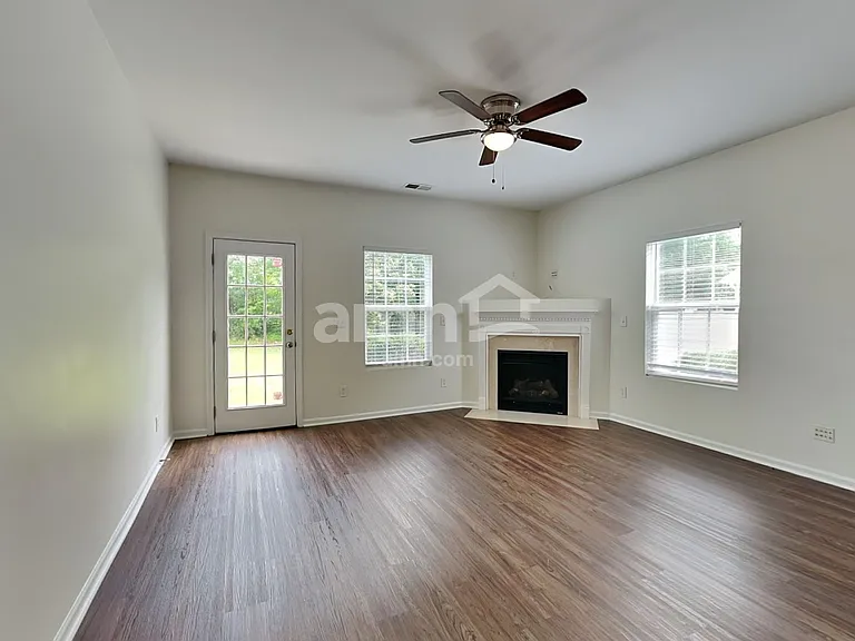 7305 Ethans Way — Photo 6