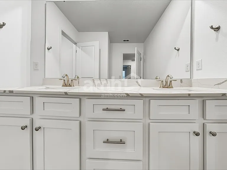 2709 Radha Way — Photo 12