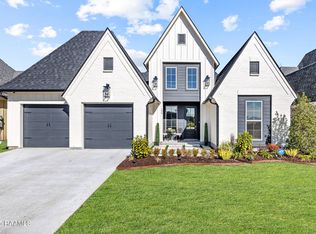 132 Cape Town Ave, Youngsville, LA 70592