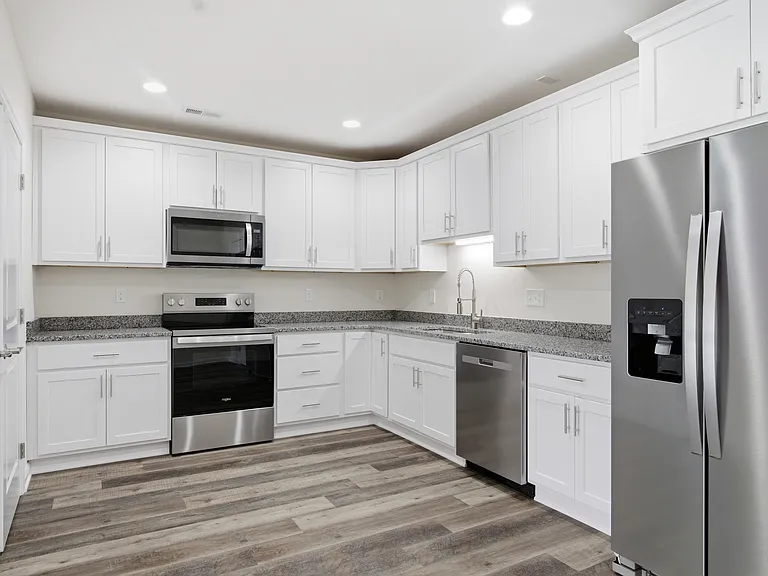425 N Washington Ave #4 — Photo 7
