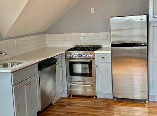 84 Fairview Pl APT 3, Sea Cliff, NY 11579