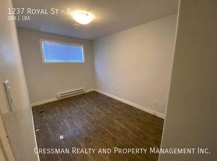 1237 Royal St #B, Regina, SK S4T4Z9