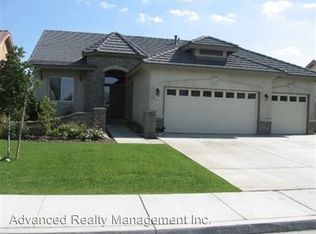 3011 Balance Rock Ln, Bakersfield, CA 93313