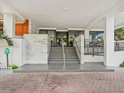 4301 Collins Ave APT 803, Miami Beach, FL, 33140