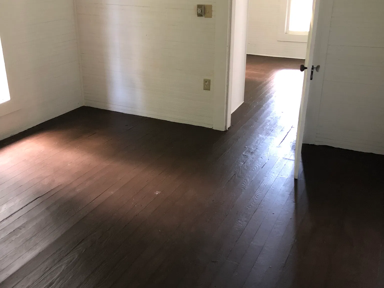 3 bed, 1143 sqft, $1,240 — Photo 2