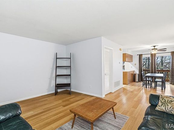 2nd image of 1271 Cliffridge Ln