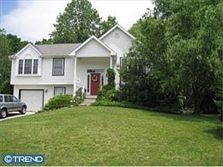 5th image of 1706 Briarwood Dr