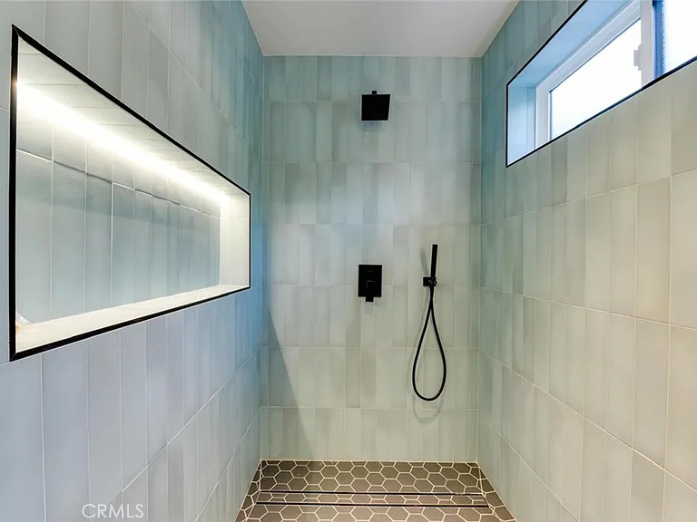 5137 Campo Rd — Photo 7