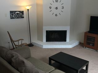 3 Tarratine Dr, Brunswick, ME 04011