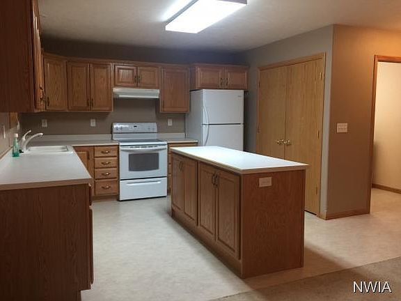 3rd image of 1215 Wright Ave