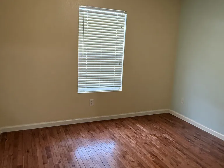 8825 Sunset Breeze Dr — Photo 9