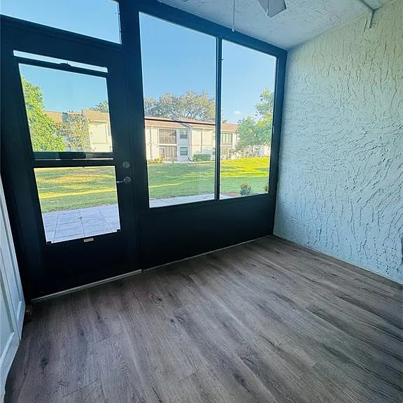 203 Meadow Ln — Photo 13
