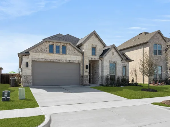 470 Red Maple Rd, Waxahachie, TX 75165
