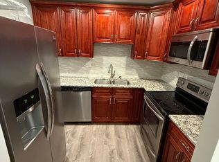724 W Gordon Ter #108, Chicago, IL 60613