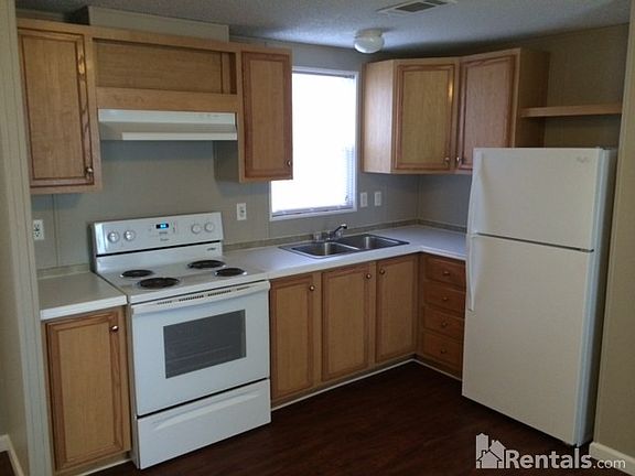 2nd image of 5615 Cliff Barnes Dr