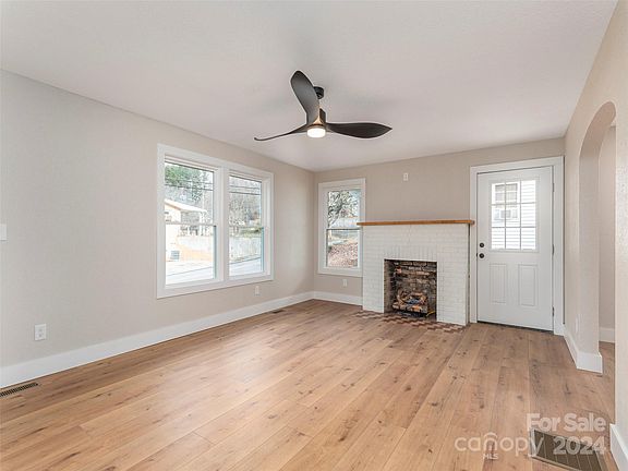 2nd image of 598 East St